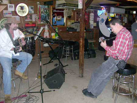Joe B. from
                                                        G.W. Toye, Carl
                                                        from teh Moses
                                                        Johnson Project
                                                        on drums and
                                                        Chirs Hopp from
                                                        the ABCD Band