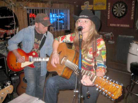 Suzy Q. at
                                                        Big Johns Pub