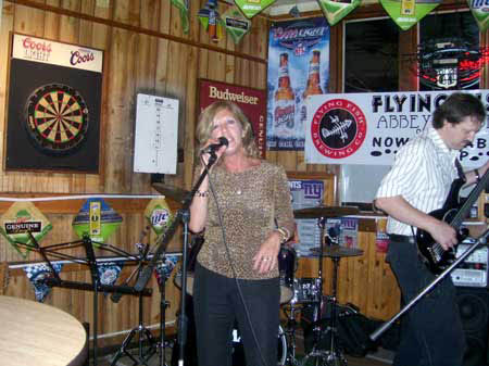 Barbara
                                                        sings a few
                                                        tunes!